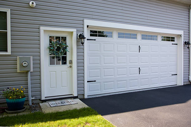 24/7 Emergency Garage Door Panel Replacement experts in East Whittier, CA